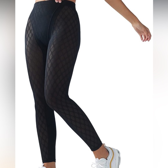 Savage x fenty - Peak Performance - Picture 3 of 6